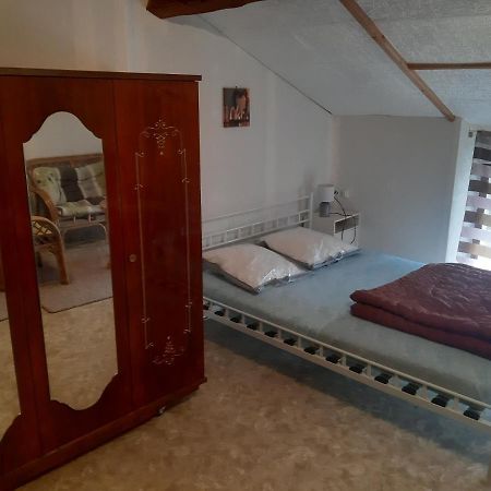 Petite Maison Ancienne Charentaise ,Dans Un Village Au Calme Ideal Travailleur Brigueuil Ngoại thất bức ảnh